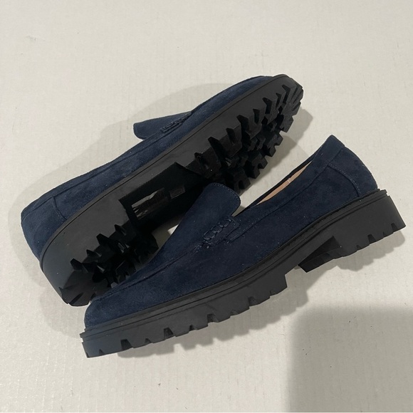 Women’s Journee Collections Erika Blue Vegan Loafer Size 6 US! - Picture 9 of 9